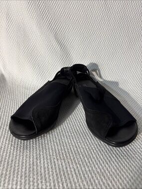 Arche Sz 41 Black Open-Toe Slingback Sandals Comfort Insole Grip Outsole